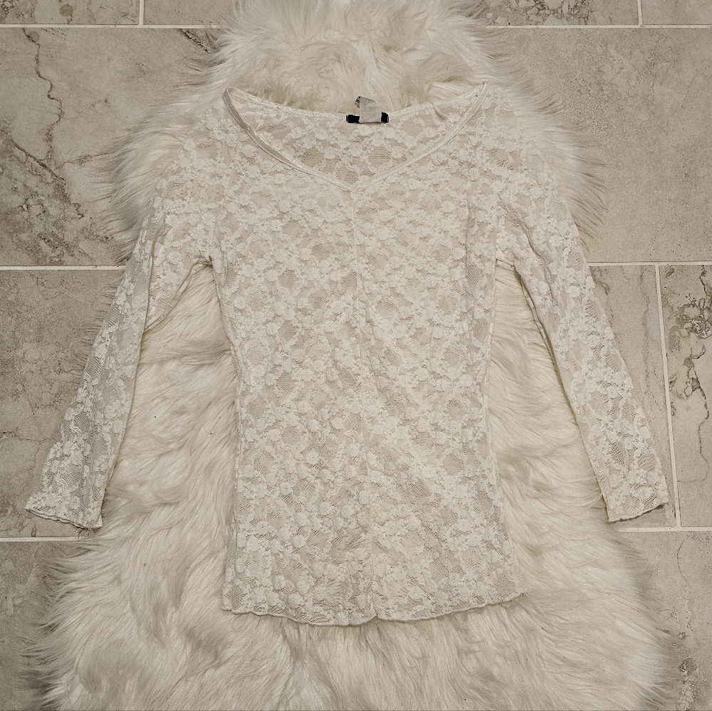 Vintage White Lace Long Sleeve Top